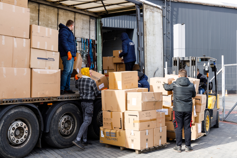 За підтримки WAH Волинське братство Св. Володимира Великого функціонує гуманітарна місія: кожен може допомогти ЗСУ та постраждалим фото 1