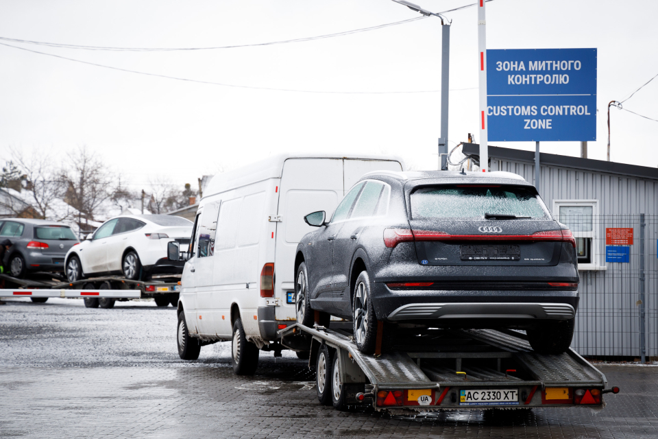 Митний брокер: переплата чи економія часу фото 1